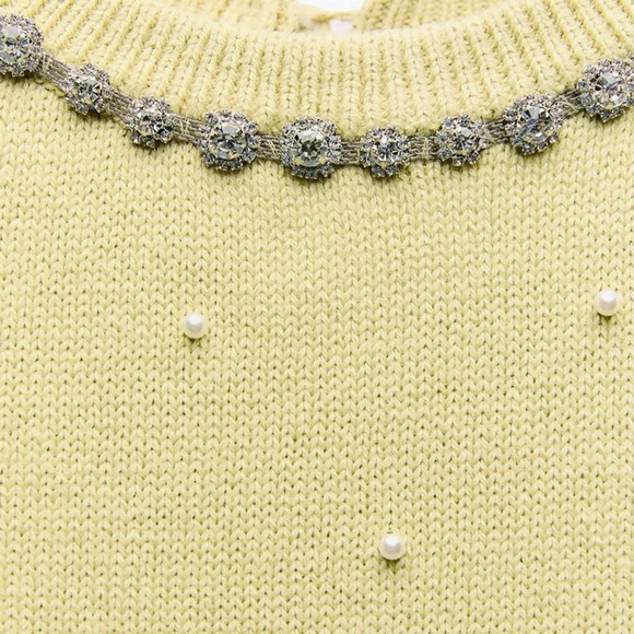 NWT ZARA JEWEL AND PEARL KNIT TOP - Picture 3 of 5